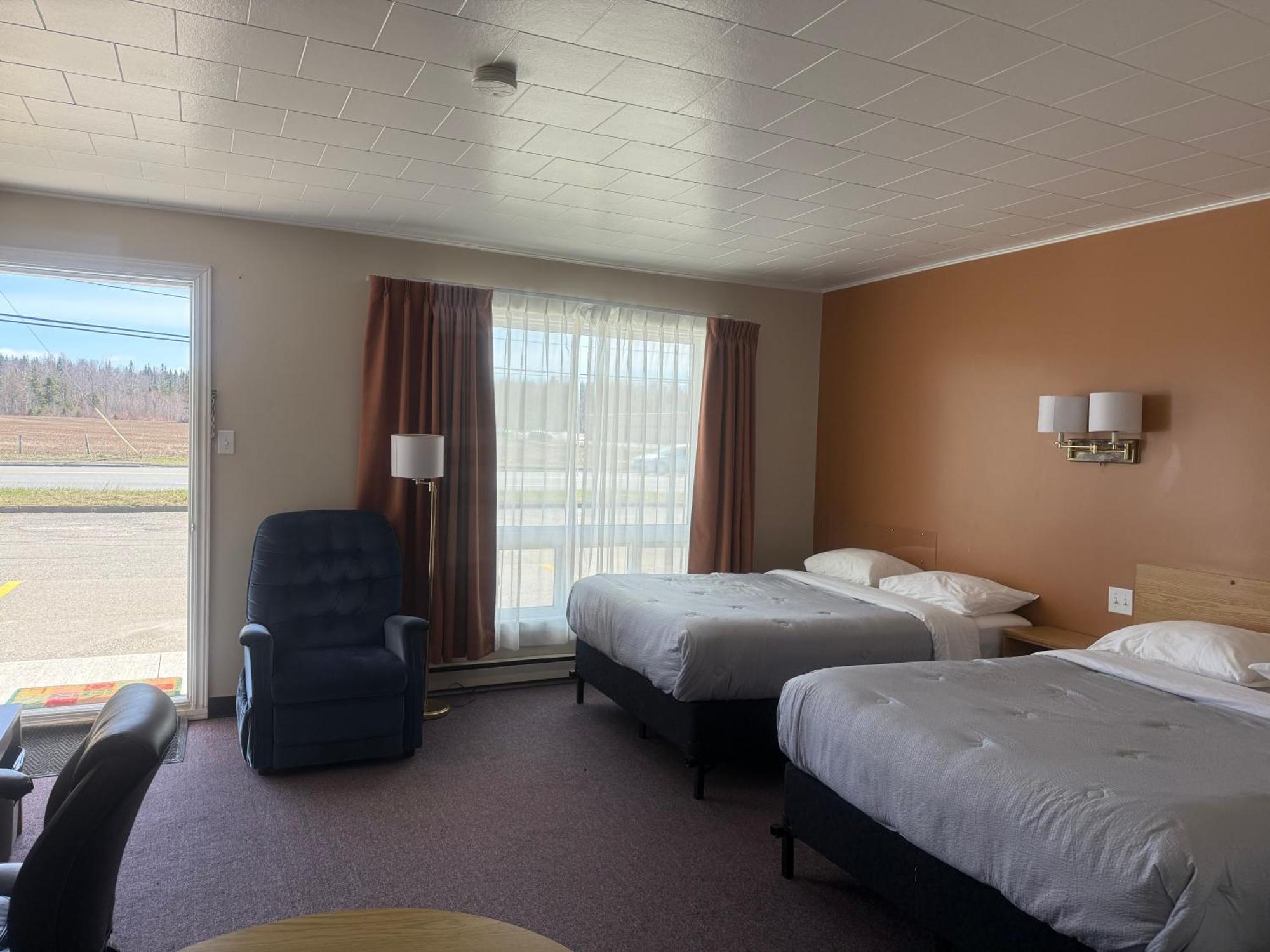 Hotel Le Campagnard Matane Exteriér fotografie